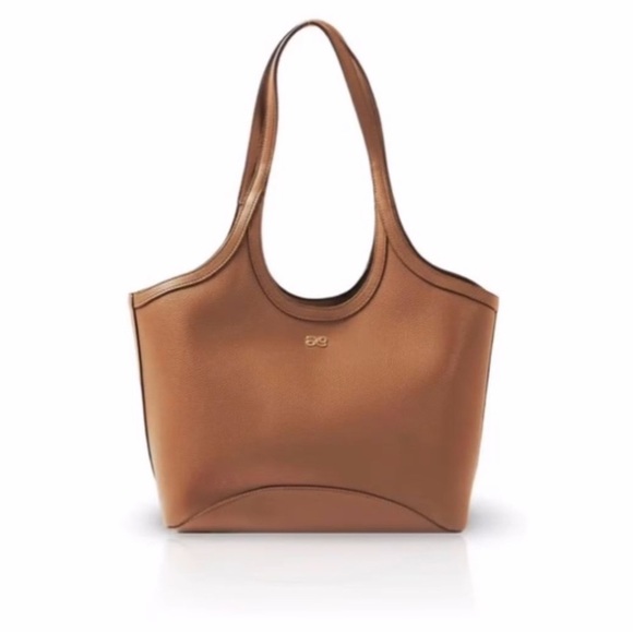 ✨HOST PICK✨ Elegant Brown Tote Bag - Picture 1 of 8